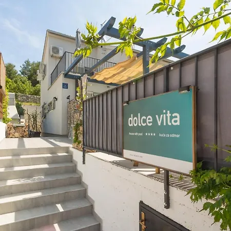 Dolce Villa